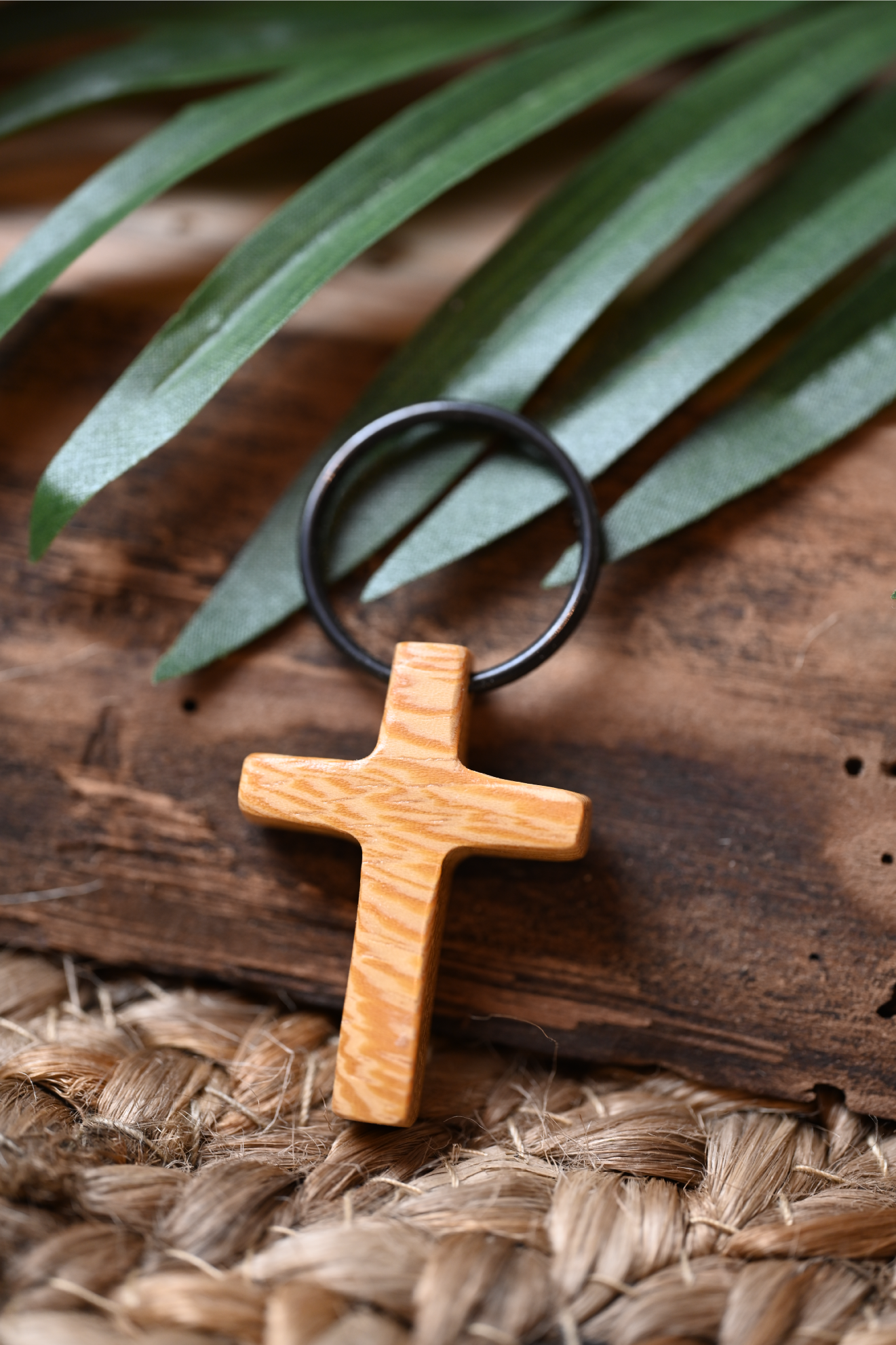 CROSS KEYCHAIN | LATI